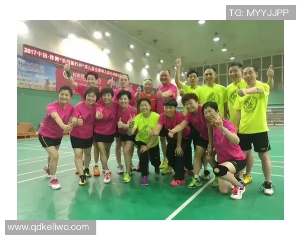 羽毛球团队协作实力对比成都羽毛球队荣获第二名佳绩