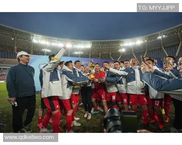 贵阳足球明星赛圆满落幕球迷热情高涨展现城市活力与团结精神